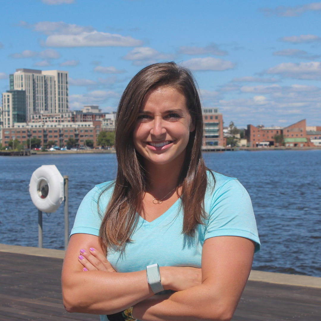 headshot for DPT Taylor Hensh standing in Baltimore, Maryland