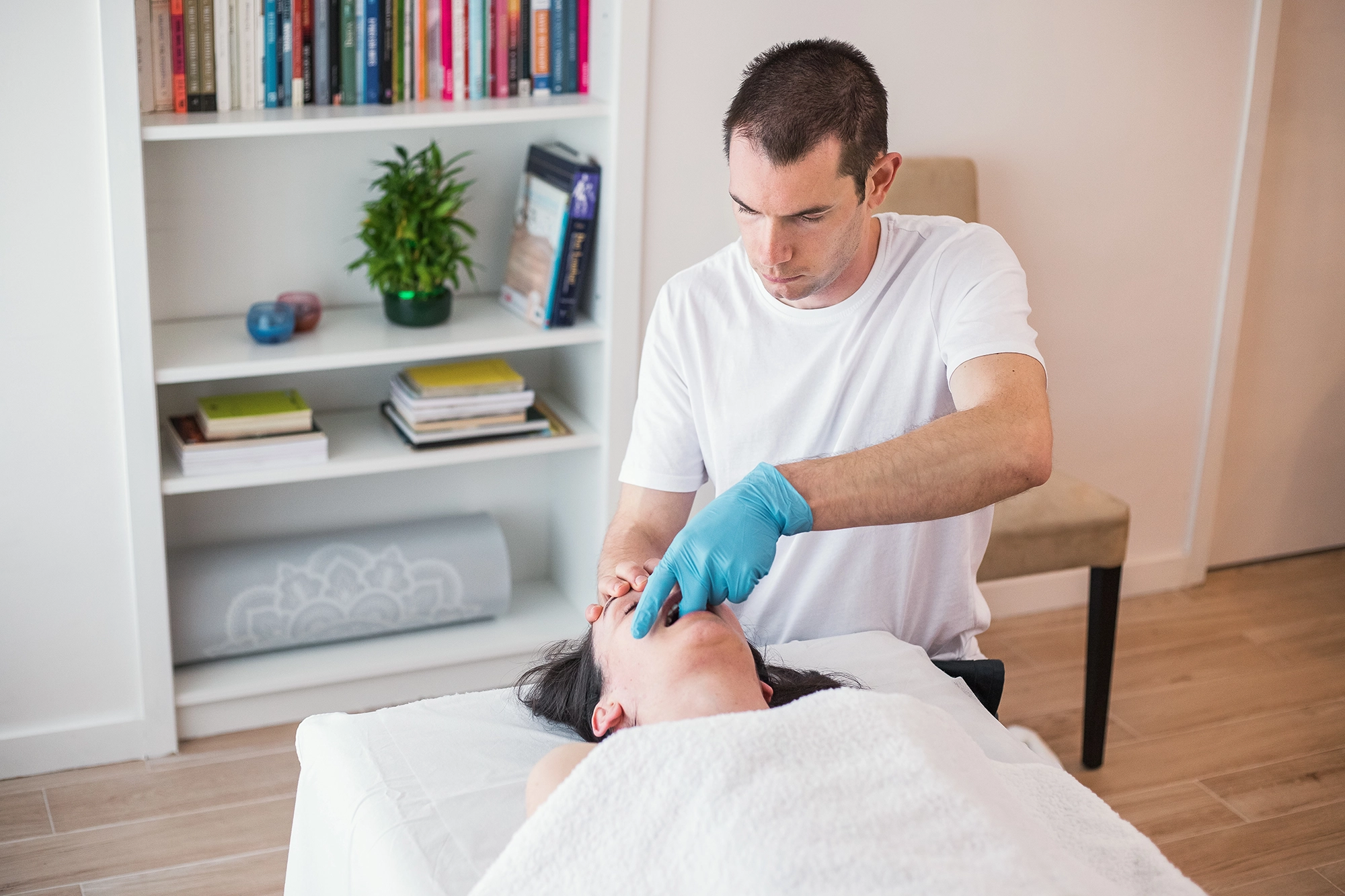 Read more about the article TMJ Physical Therapy: How Physical Therapy Can Relieve Jaw Pain, Clicking, and Headaches