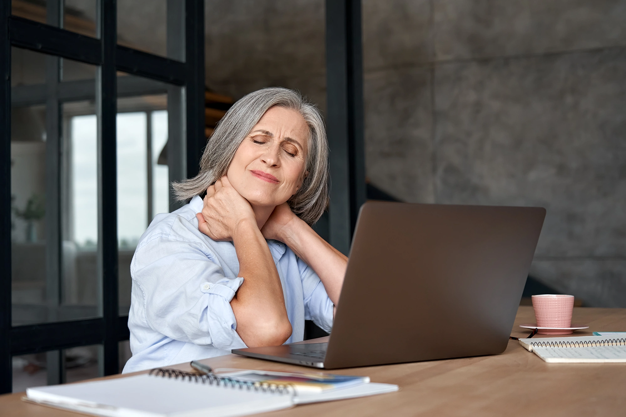 You are currently viewing Arthritis and Physical Therapy: How Movement-Based Care Can Help You Stay Active, Strong, and Independent